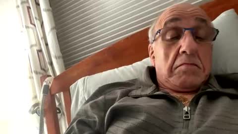 daddyweis online show from April 2026 03:53:01 AM