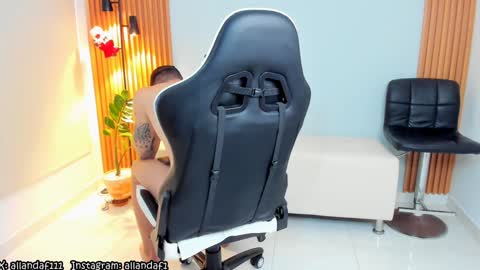 Snapshot of dafboy_ chatting on December 2024 01:38:02 PM Allan Daf online show from December 2024 01:38:02 PM