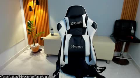 Snapshot of dafboy_ chatting on December 2024 05:21:01 AM Allan Daf online show from December 2024 05:21:01 AM