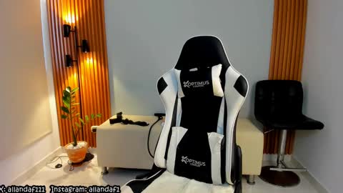 Snapshot of dafboy_ chatting on February 2025 04:57:01 PM Allan Daf online show from February 2025 04:57:01 PM