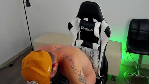 Snapshot of dafboy_ chatting on October 2025 09:56:01 PM Allan Daf online show from October 2025 09:56:01 PM