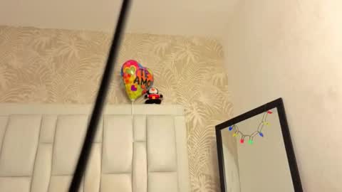 daffnelewis online show from January 2026 11:27:02 AM