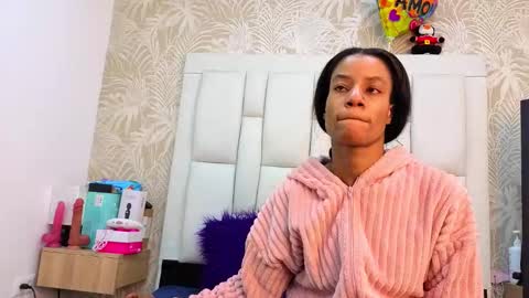 daffnelewis online show from February 2026 11:14:02 AM