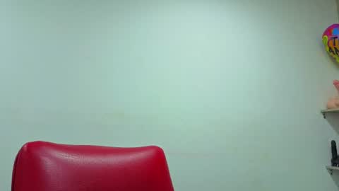 daffnelewis online show from July 2026 11:14:01 AM