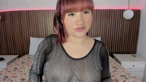 dafne_evaans online show from May 2026 11:50:01 AM