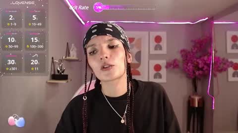 Snapshot of dafne_huges chatting on December 2024 07:57:01 PM dafne huges online show from December 2024 07:57:01 PM