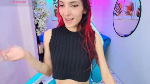 Snapshot of dafne_huges chatting on November 2025 08:30:02 PM dafne huges online show from November 2025 08:30:02 PM