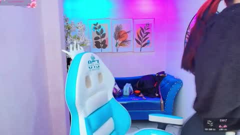 Snapshot of dafne_huges chatting on November 2025 07:25:01 PM dafne huges online show from November 2025 07:25:01 PM