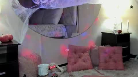 Dahian Fox online show from October 2025 12:17:01 PM