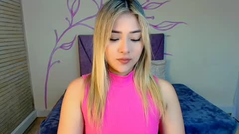 Snapshot of dahliamoore chatting on January 2025 01:47:01 PM Dahlia online show from January 2025 01:47:01 PM