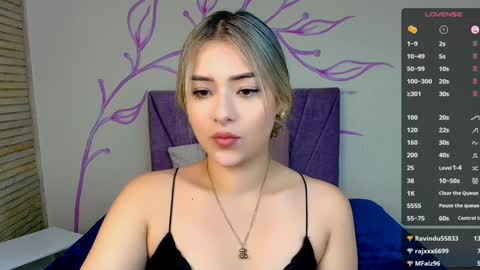 Snapshot of dahliamoore chatting on January 2025 02:02:02 PM Dahlia online show from January 2025 02:02:02 PM