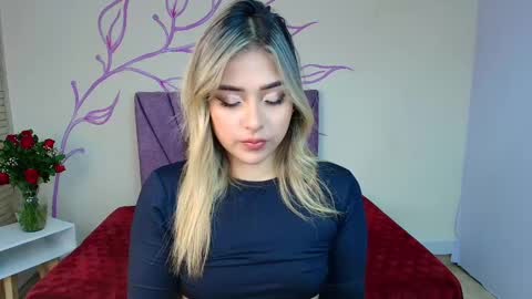Snapshot of dahliamoore chatting on February 2025 07:52:02 PM Dahlia online show from February 2025 07:52:02 PM