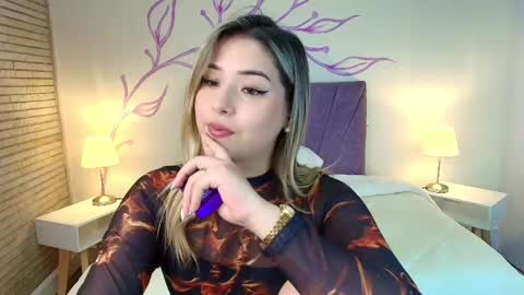 Snapshot of dahliamoore chatting on March 2025 12:10:02 AM Dahlia online show from March 2025 12:10:02 AM