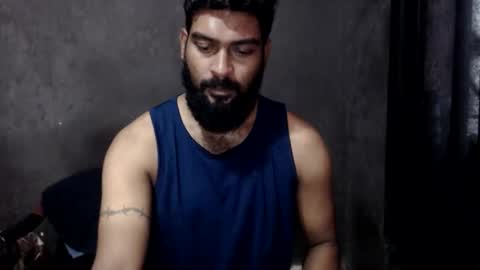 indian guys online show from December 2025 04:08:01 AM