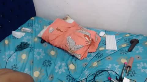 Snapshot of daisha_becker chatting on January 2025 09:44:02 AM daisha_becker online show from January 2025 09:44:02 AM