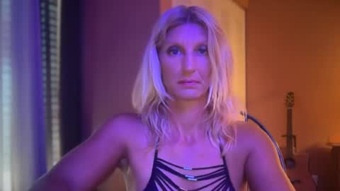 Daisy137 online show from July 2026 07:07:01 PM