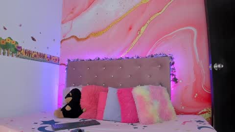 Snapshot of daisy__rose chatting on January 2025 11:00:02 AM Dai online show from January 2025 11:00:02 AM