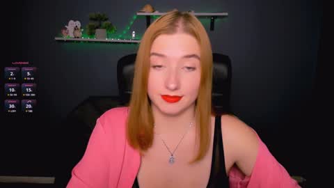 Little Di online show from December 2024 05:00:01 AM