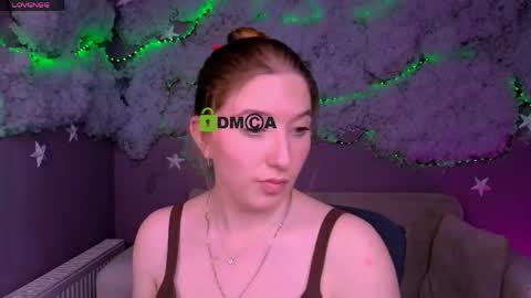 Little Di online show from May 2026 08:46:01 PM