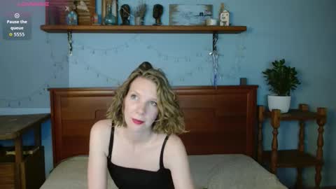 daisy_lovely online show from October 2025 04:43:02 AM