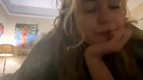 DaisyB3 online show from January 2025 04:33:02 AM