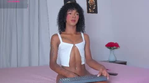 Snapshot of daisytaylor_ chatting on June 2026 11:22:02 AM Daisy online show from June 2026 11:22:02 AM