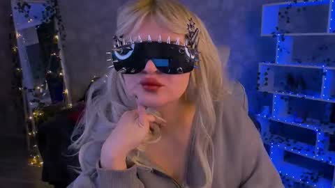 Daisy online show from February 2026 01:51:01 AM