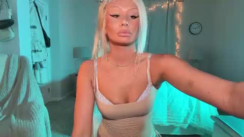 Snapshot of daisyy888 chatting on June 2026 12:48:01 AM daisy online show from June 2026 12:48:01 AM