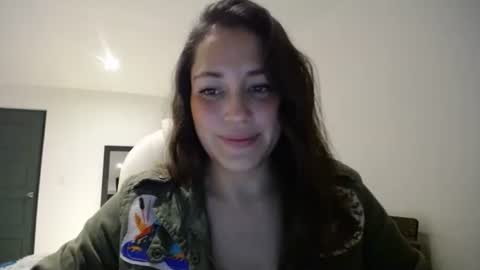 IG  dakotasofiaa online show from February 2026 11:31:02 PM