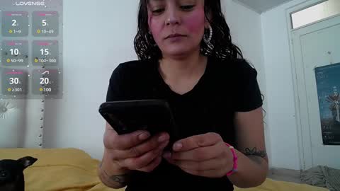 Dakota and Aron online show from January 2025 02:17:02 PM