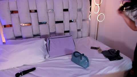 dakota_jhons1 online show from April 2026 07:00:01 PM