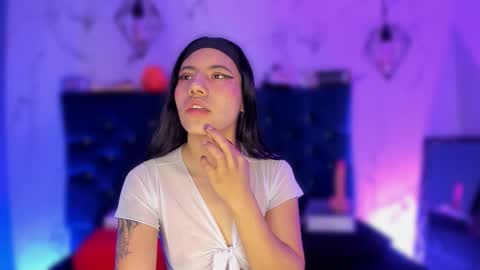 dakotaa_johnson online show from November 2025 06:48:02 PM