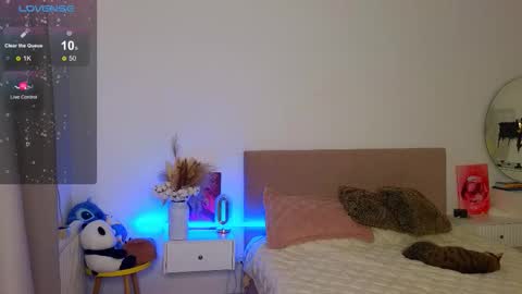 Snapshot of dakotasi chatting on September 2025 12:16:01 PM Dasha online show from September 2025 12:16:01 PM