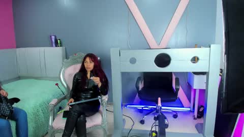  dakotha      online show from March 2025 07:32:02 PM