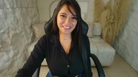 Dakotha  online show from March 2026 03:12:01 AM