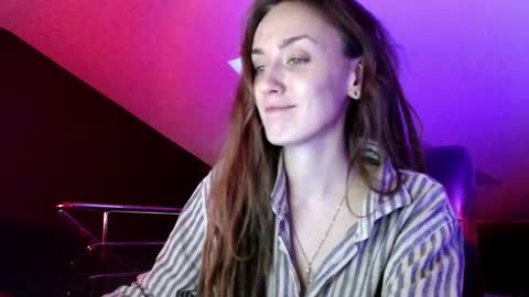 Dalia  online show from January 2025 01:15:01 PM