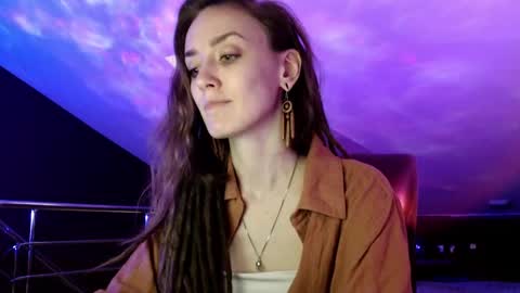 Dalia  online show from February 2025 10:07:01 AM