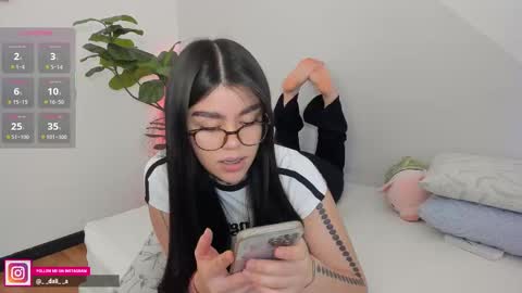 Dalia online show from October 2025 10:03:02 PM