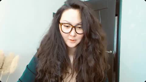 Dali online show from November 2025 05:28:02 AM