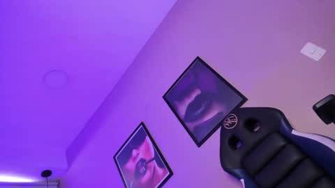 Snapshot of dalila_thoms chatting on January 2025 01:38:02 PM Dalila online show from January 2025 01:38:02 PM