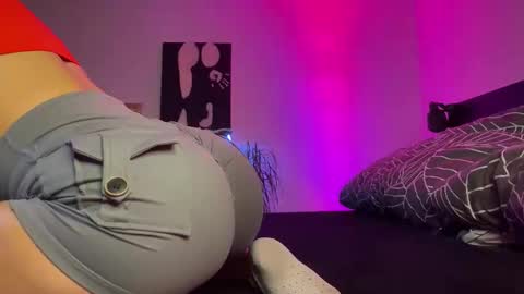 Snapshot of dalmatian_girl chatting on November 2025 07:49:02 PM dalmatian_girl online show from November 2025 07:49:02 PM