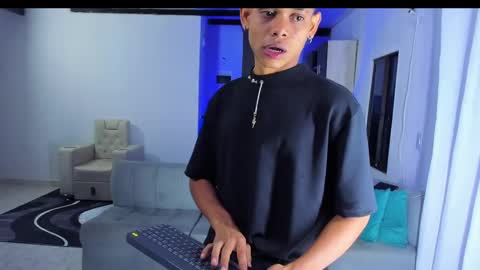 damar_felipe online show from February 2025 02:03:02 AM