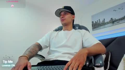 DAMIAN online show from January 2026 12:18:01 PM