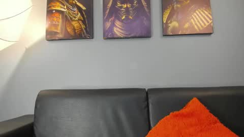 Damian Oliver online show from January 2026 03:23:01 AM