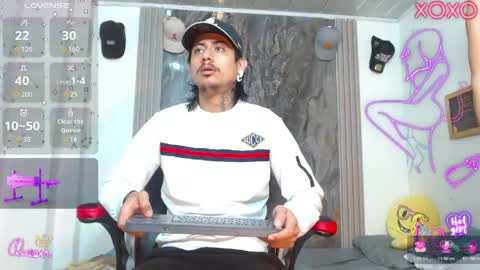 Snapshot of damian_and_camerum chatting on June 2026 03:11:01 AM damian_and_camerum online show from June 2026 03:11:01 AM