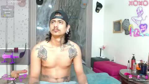 Snapshot of damian_and_camerum chatting on June 2026 03:06:02 AM damian_and_camerum online show from June 2026 03:06:02 AM