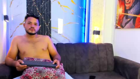 DAMIAN LUX online show from May 2026 12:34:02 PM
