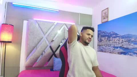 DAMIAN LUX online show from May 2026 04:04:01 PM
