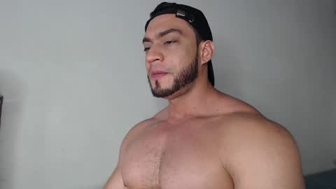 Snapshot of damiannstonexxx chatting on February 2025 03:37:02 PM Danny online show from February 2025 03:37:02 PM