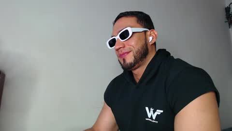 Snapshot of damiannstonexxx chatting on March 2025 08:44:02 PM Danny online show from March 2025 08:44:02 PM